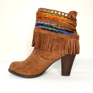 Mo Mo Size 9M Fringe Booties Western Boho Chic Stacked Heel Studded Multi-color